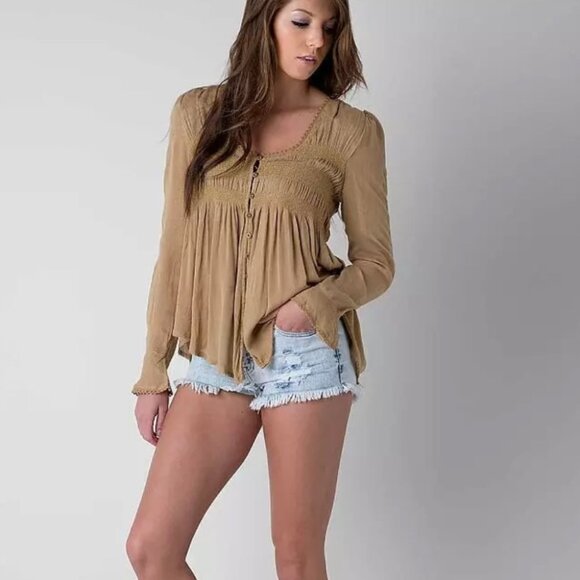 Free People Raw Edge Button Front Long Sleeve Blouse Top - Picture 1 of 11